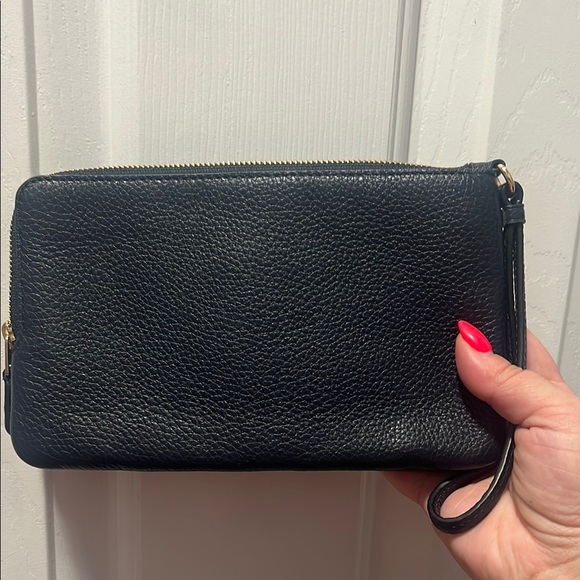 Coach Navy Pebbled Leather Clutch with Gold Hardware - Picture 5 of 5